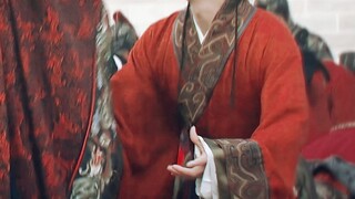 “本王面对的，竟是一群不知廉耻的男盗女娼”