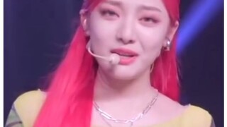 Aespa was suspected of lip-syncing because they sang so well, and Ningning's critical response (our 