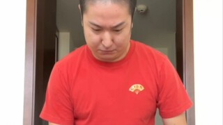 挑战用蛋碎鸡蛋。