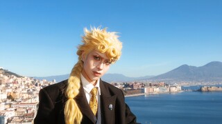 Ketika penggemar JO benar-benar pergi ke Italia untuk syuting cosplay...