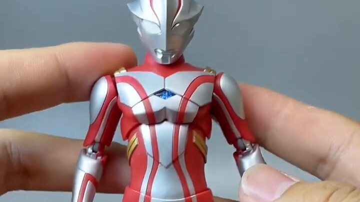 Akhirnya dapatkan SHF Ultraman Mebius! !