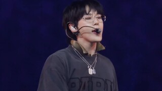 NCT127 Cover You in Vague Memory家族演唱会舞台