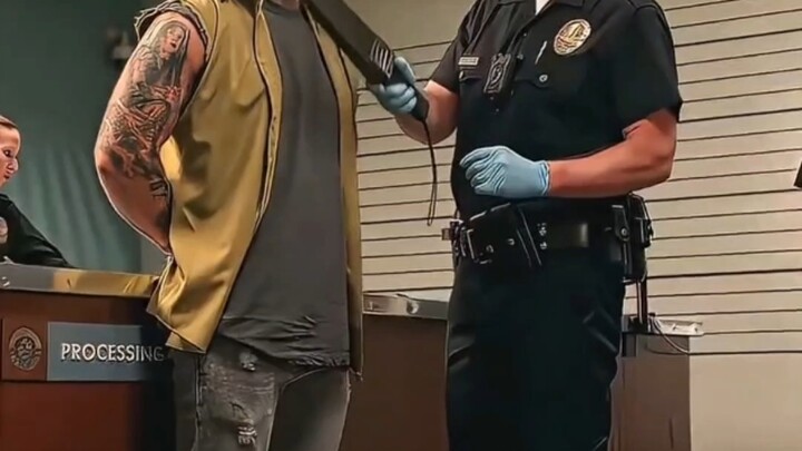 ⚡So tell me, how will you handle this?⚡