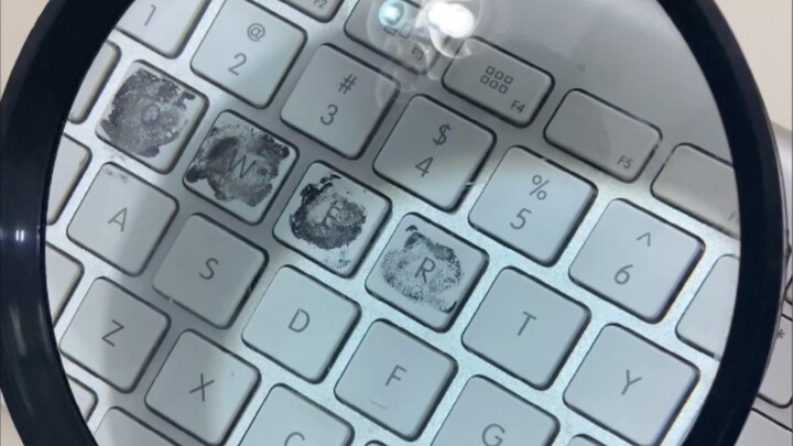 I’m reporting: My dad’s an internet troll!!!