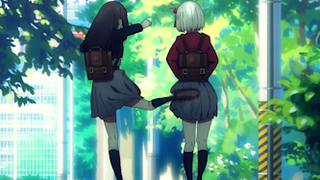 "Perasaan jk menendang pp di episode kedua Lycoris terlalu banyak wow wow wow perpustakaan"