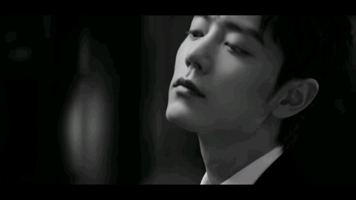 I was wrong. It wasn’t until today that I finally realized: there’s no threshold for his beauty！！！！！