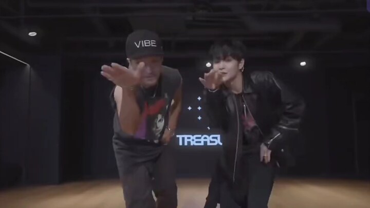 Đúng gu rồi, ai hiểu chứ, vẫn là sự thoải mái của nhà mình. Anh Hai ✘ Anh Hai