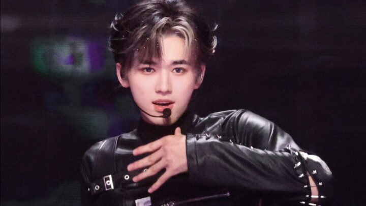 Wow wow, Xiao Song ah ah ah, what a fiery dance!