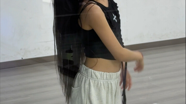 Saya sendiri tampil dengan sudut pandang orang awam, langsung dari kamera asli! #LiuGegge #KameraAsl