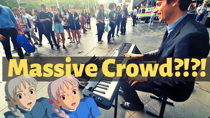 Played Howls Moving Castle for 2 Japanese Girls (Joe Hisaishi Street Piano)