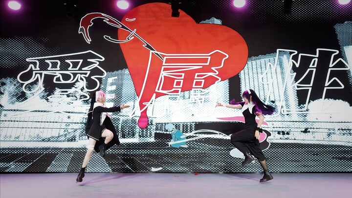 บนเวทียิง*เพื่อนร่วมทีมเข้าไป…