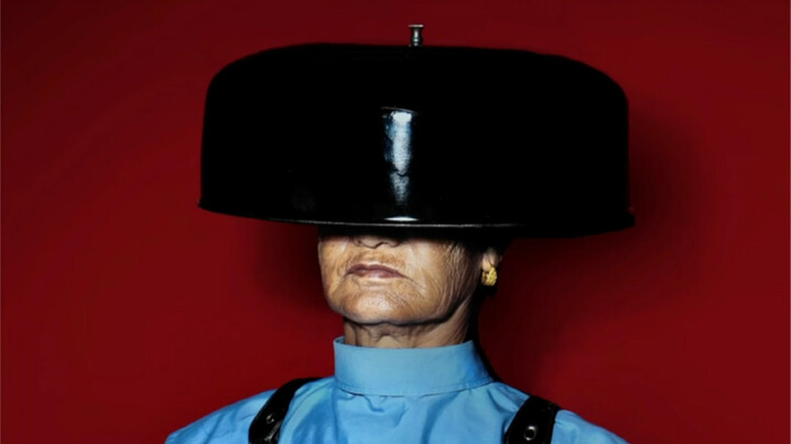 《奶奶也可以成为国际超模之巴黎世家》