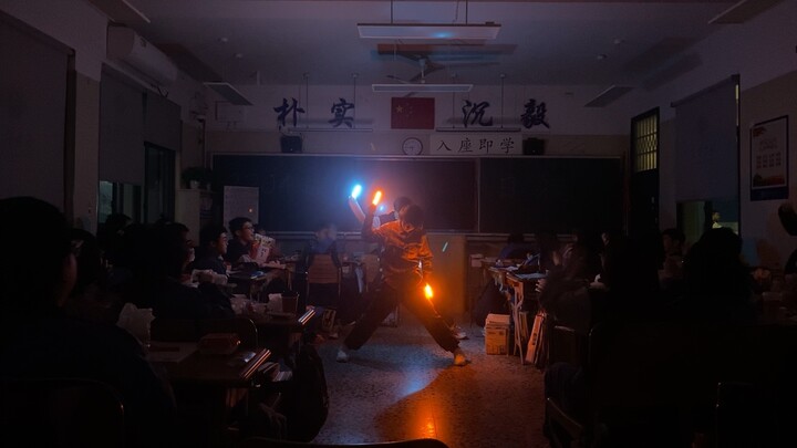 【WOTA艺】在班会课上打了「雑踏、僕らの街」