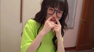 她是真以为我拉她头上了啊