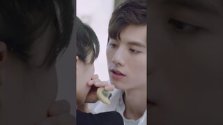 He teases the girl💓Korean mix hindi songs💓Kdrama kiss scenes💓#shorts
