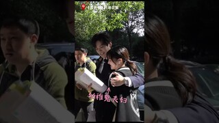 见父母好开心！幼稚鬼小情侣上线《贺先生的恋恋不忘 Unforgettable Love》【芒果TV青春剧场】