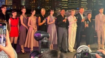 Let’s hype it up! Dilraba Dilmurat and Dior’s top executives made a grand finale appearance, stealin