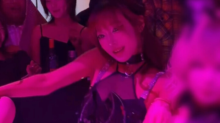 【Abracadabra】The Little Devil’s Here to Snatch You!