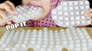 ASMR ICE EATING | ICE POP IT| CRYSTAL ICE |makan es batu | POP IT ES CREAM🍭🍭🍭|asmr mukbang indonesia