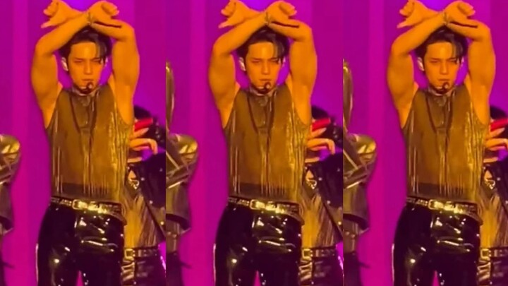 Kim Min-kyu is on fire~~ A great physique is meant to be shown off~