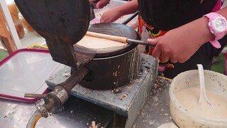 Thai Street Food วิธีทำทองม้วนกรอบ ดูเหมือนง่ายๆ
