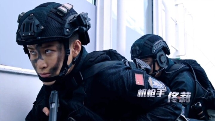“佟莉，压着他们打”