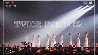 “她们是kpop第一个也是唯一一个多国籍成员集体续约的女团！”