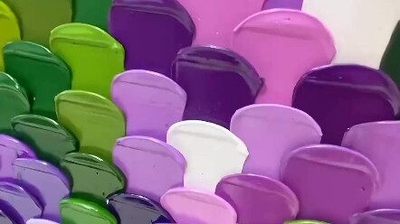 “Pengumuman resmi: Kalau nggak punya selera seni, nggak bakal ketemu!”