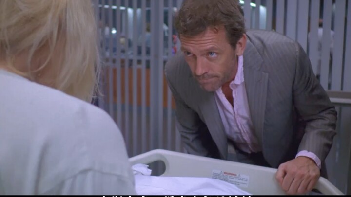 Haus dùng một cây kim khổng lồ! Đánh bay nỗi sợ hãi của cô gái bị liệt, khiến cô lập tức khỏi bệnh! 