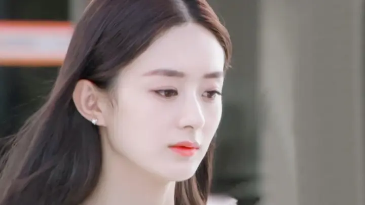 Isn't this the heroine who runs with the ball in the novel! Poor Chu Chu! ! {Zhao Liying}