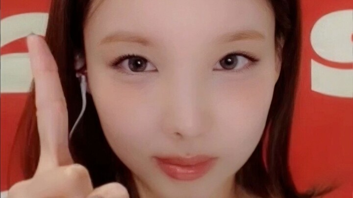 林娜琏模仿乌萨奇