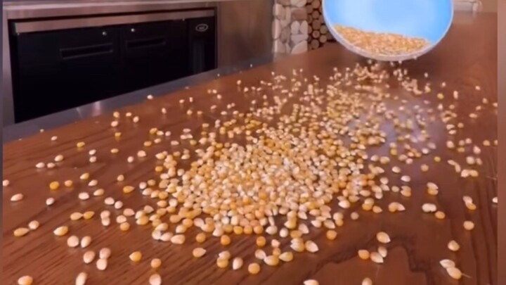 擅长拍摄的人一般不出现在镜头里