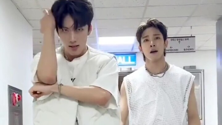 终于有爱豆挑战梯的GUERRILLA了！！弟弟们不要害羞快去敲梯待机室的门！！！