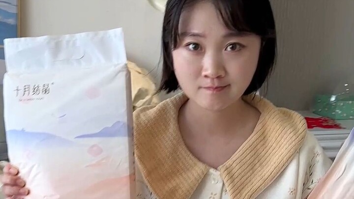 Surely there aren’t any expectant moms who still don’t know how to use a postpartum pad, are there?