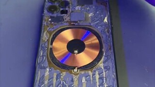 Tidak disangka menonton orang lain memperbaiki ponsel juga begitu nyaman