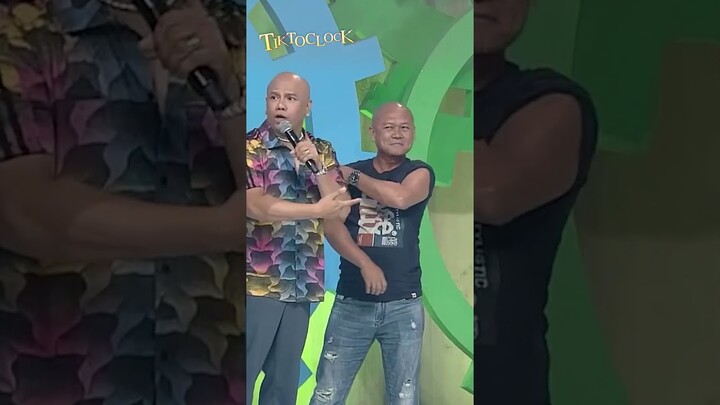 Tatlong lato-lato, pinataob si Prince Carlos! #shorts | TiktoClock