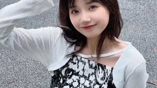 The overhead shot trick is here—quick, ask your bestie to take it for you! I heard the more unique t