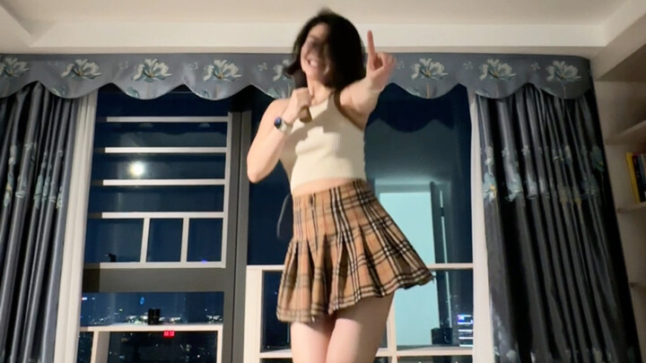 期末不想学习，只想学张元英转圈