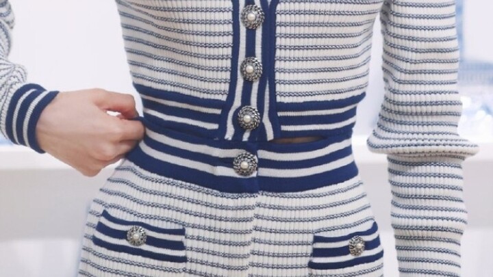 Knew this silly girl would cover up again—Dilraba Dilmurat: No waist showing, ever!