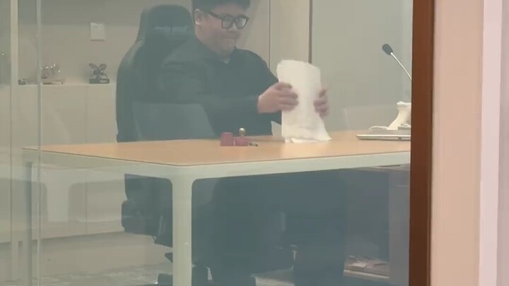 Pada akhirnya nggak nyangka bos ternyata punya hobi kayak gini hahaha