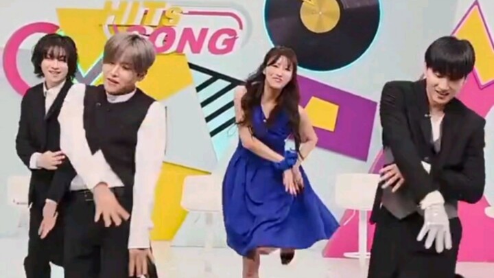 Super Junior «Express Mode» bersama Meiju, plus tarian acak ala Blue Man