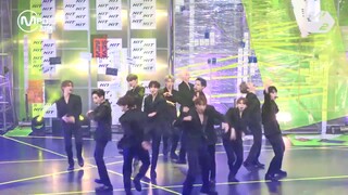 رقصة هيت مع إيقاع "Call call call" تتناسب بشكل مثالي مع التبديل بين الأجزاء.. رقصة سيفينتين السحرية