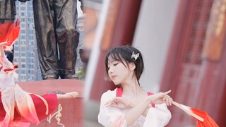 ฉันช่างโชคดีเหลือเกินที่ได้เกิดมาในอ้อมอกของคุณ [ประเทศของฉัน]