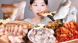 어.. 왔니? 갓 담근 김치와 굴, 흑돼지수육 먹방 Boiled pork belly & Oysters & Kimchi[eating show] mukbang korean food