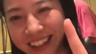 Gadis asing itu sangat bahagia di China dalam dua tahun terakhir, tertawa sepanjang waktu! Tertawa i