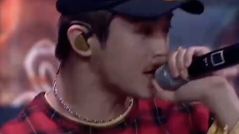 Lý Mã Khắc Misfit rap live cực ngầu!