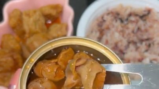Lần Đầu Ăn Thử Ốc Và Sò Đóng Hộp Hàn Quốc _ Pít Ham Ăn