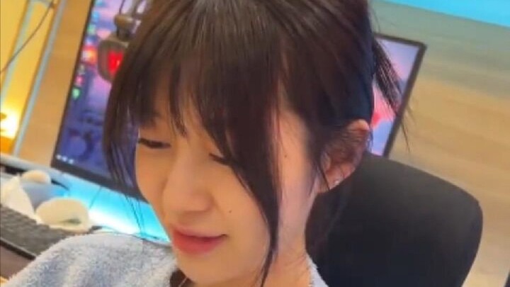 “ยังไงก็ต้องแต่งงานอยู่แล้ว งั้นก็ใส่รองเท้าแต่งงานไว้ที่เท้าก่อนเลย”