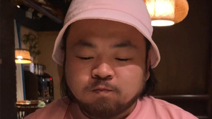 “Bình thường tôi đâu ăn nhiều thế.”
