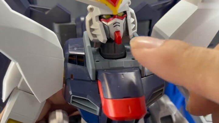 The light set surpasses the existence of PG! Bandai 1/60 TV Assault Free Sharing!